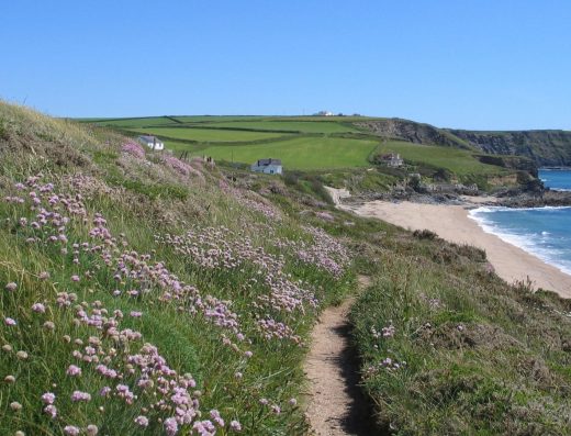 Gunwalloe Beach